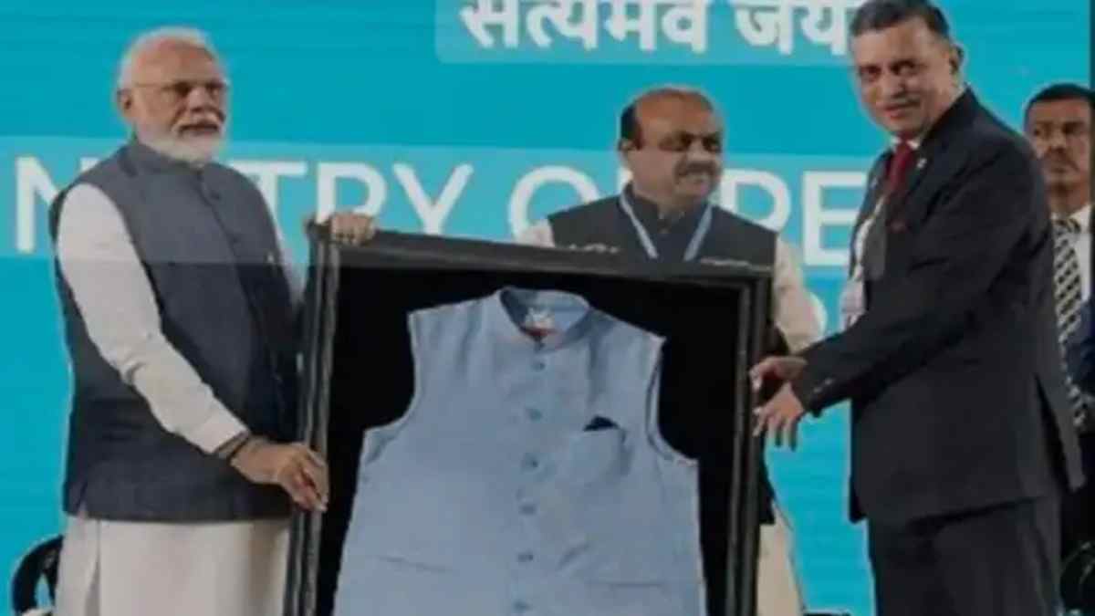 PM Modi Promote Jacket